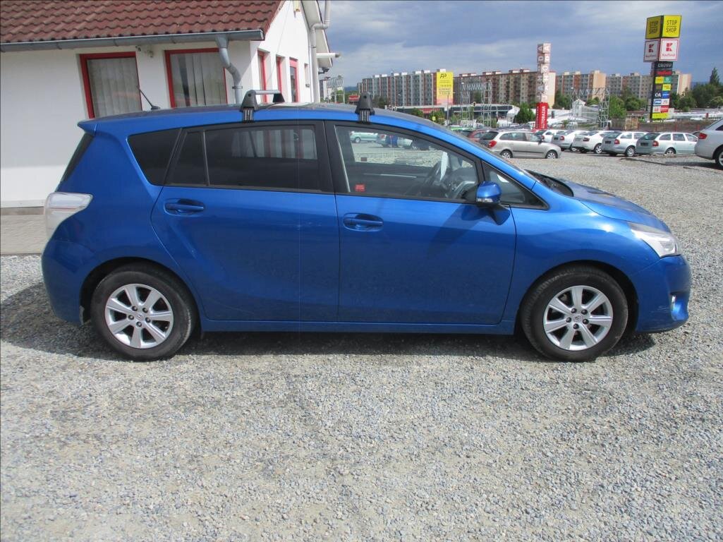 Toyota Verso Kombi 1,6 l 82 kw