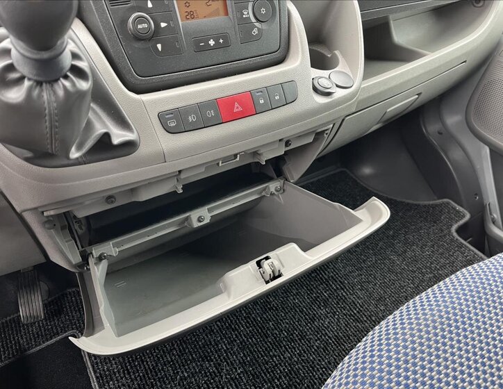 Peugeot Boxer Kombi 2,2 l 88 kw