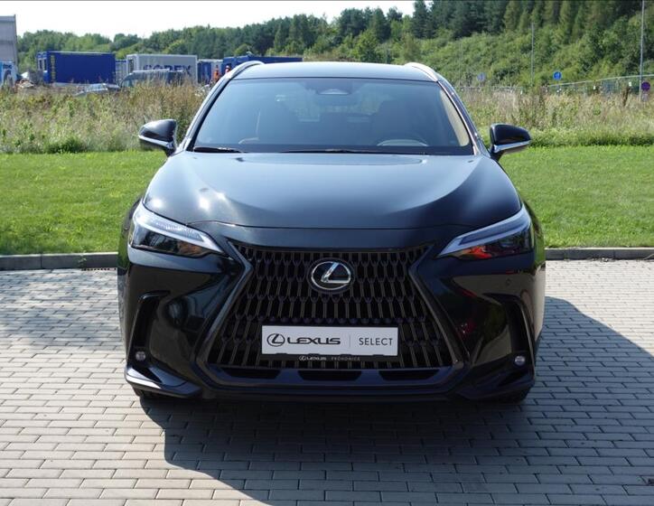 Lexus NX 450h plus 3