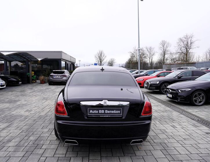 Rolls-Royce Ghost Sedan 6,6 l 420 kw