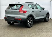 Volvo XC40 6