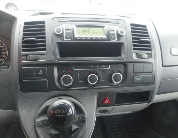 Volkswagen Transporter Valník 2,0 l 75 kw