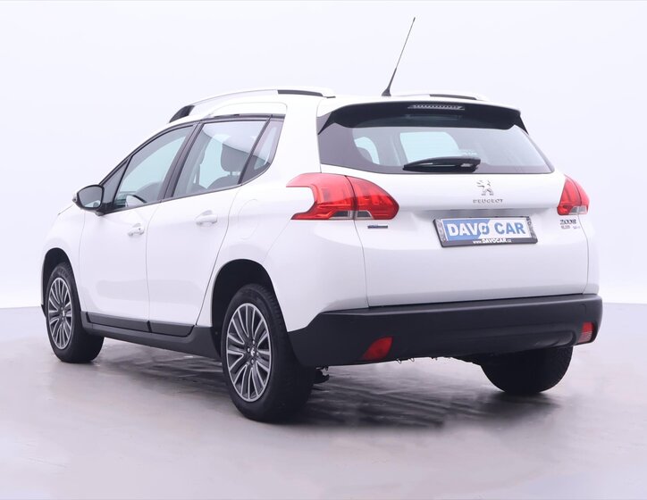 Peugeot 2008 SUV 1,2 l 81 kw