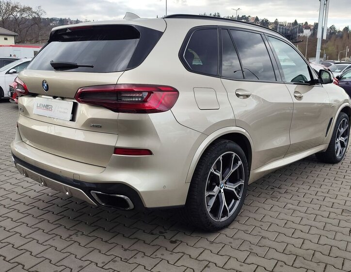 BMW X5 SUV / Terénní 3,0 l 195 kw