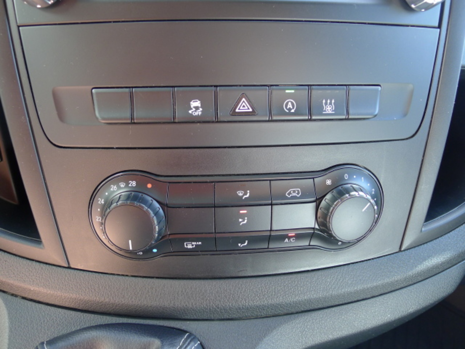 Mercedes-Benz Vito 15