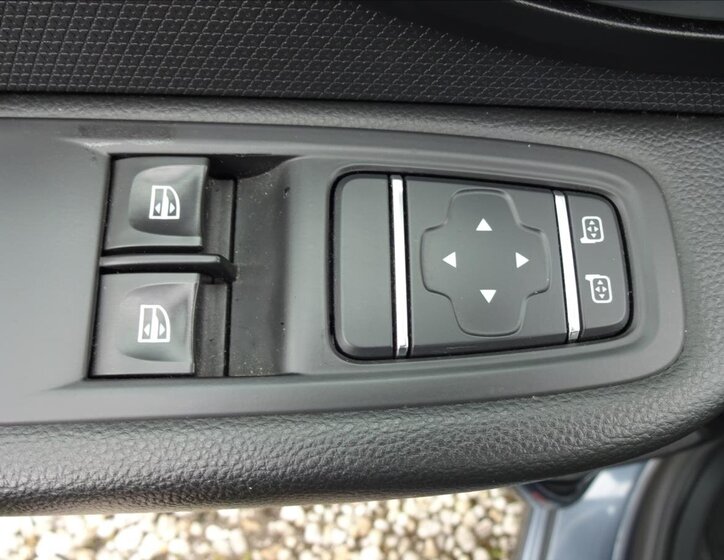 Renault Clio Kombi 1,1 l 54 kw