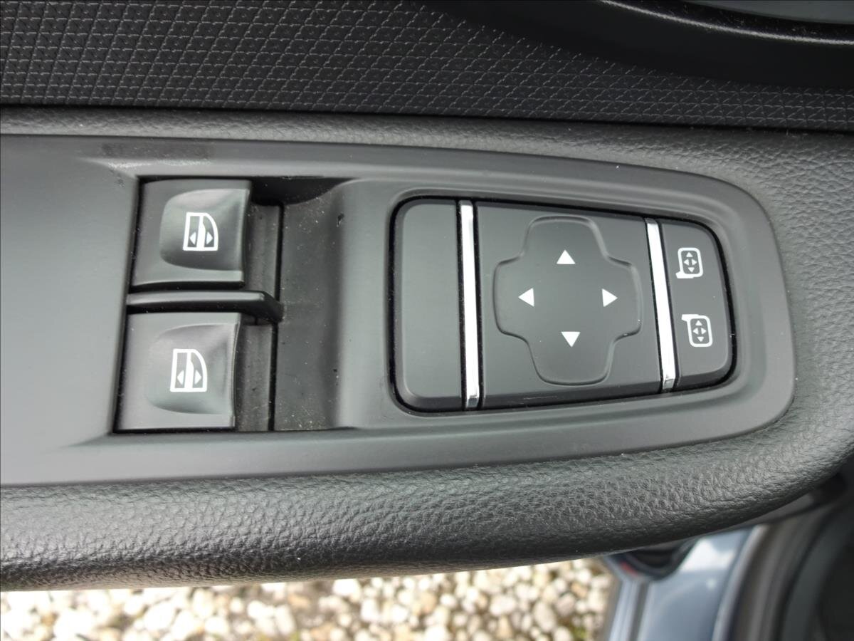 Renault Clio Kombi 1,1 l 54 kw