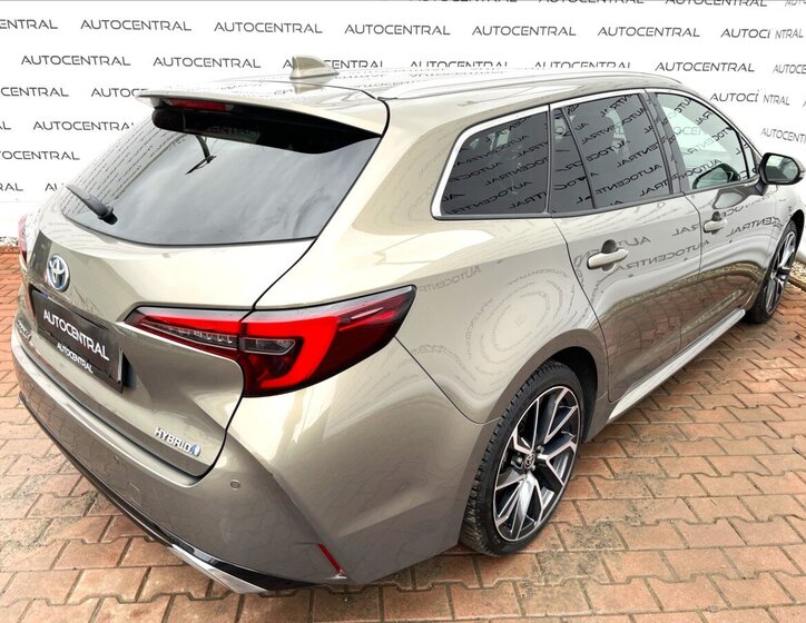 Toyota Corolla Kombi 2,0 l 112 kw