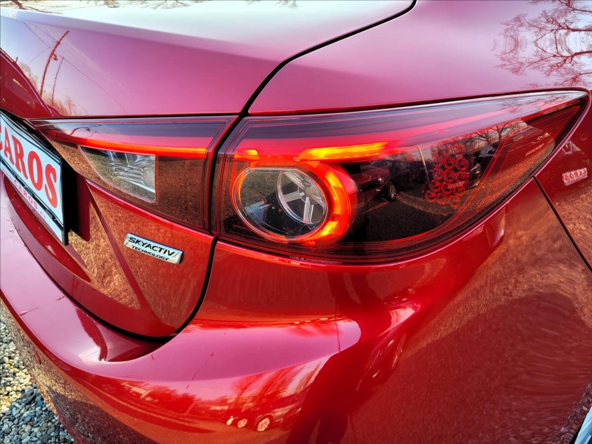 Mazda 3 Sedan / Limuzína 2,0 l 88 kw