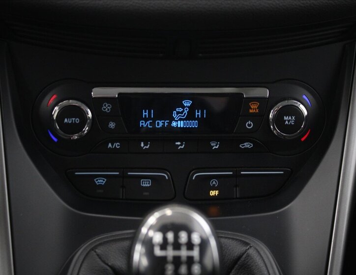 Ford Kuga SUV / Terénní 2,0 l 110 kw