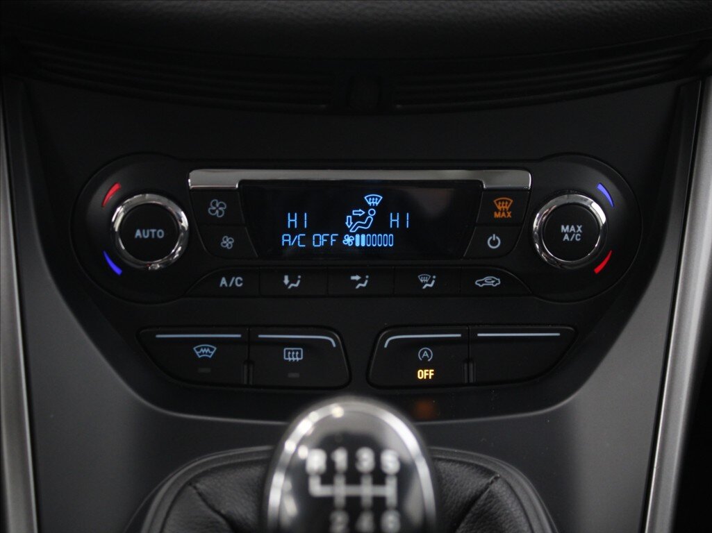 Ford Kuga SUV / Terénní 2,0 l 110 kw