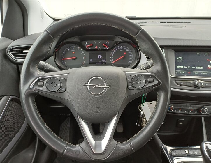 Opel Crossland Hatchback 1,2 l 61 kw