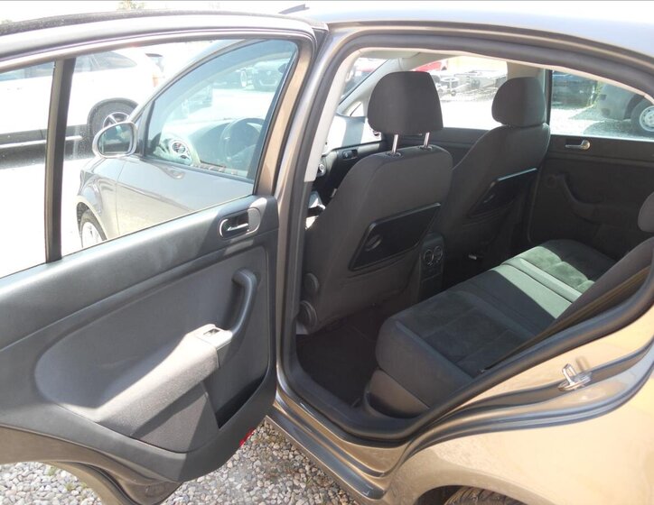 Volkswagen Golf Plus 15