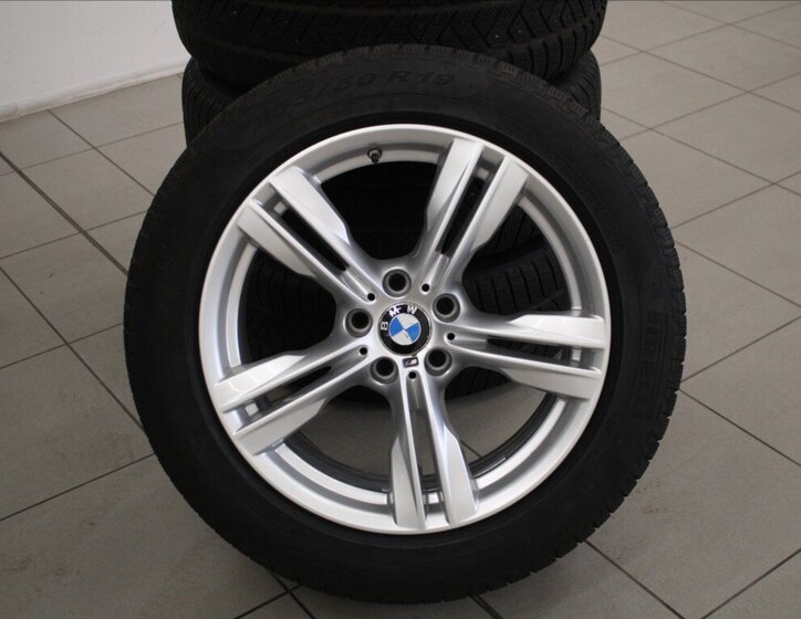 BMW X5 SUV 3,0 l 280 kw