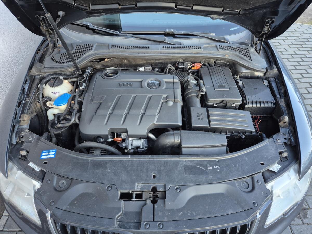 Škoda Superb Sedan / Limuzína 2,0 l 125 kw
