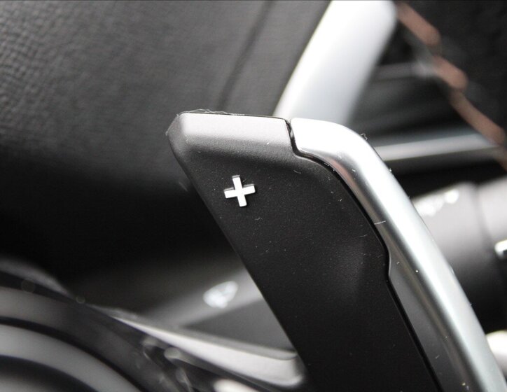 Peugeot 3008 SUV 1,5 l 96 kw