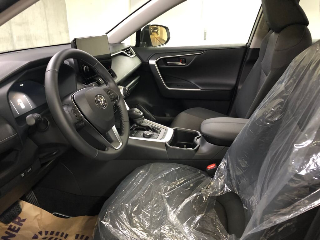 Toyota RAV4 SUV 2,5 l 163 kw