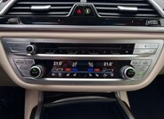 BMW Řada 7 37