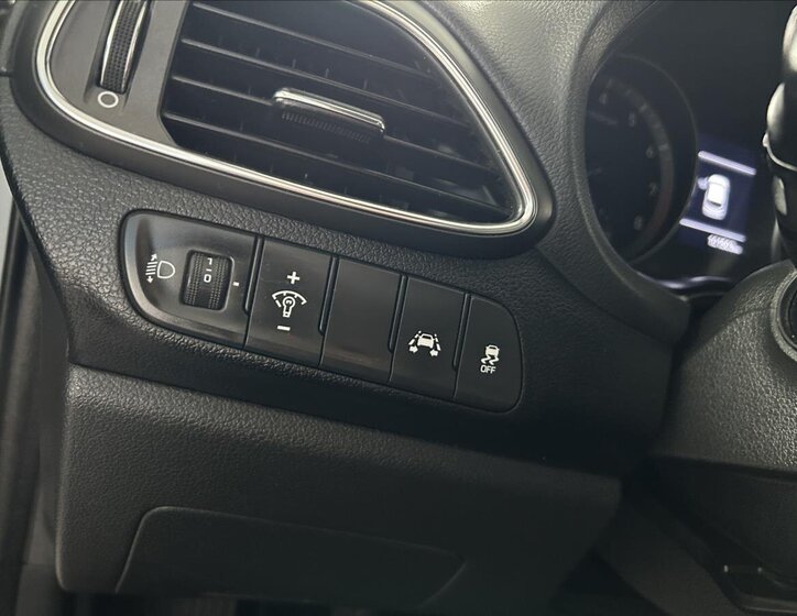 Hyundai i30 Kombi 1,4 l 103 kw