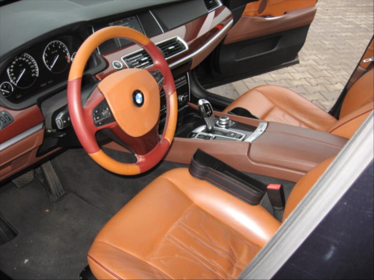 BMW Řada 5 Sedan 3,0 l 225 kw