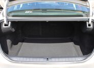 Renault Latitude Sedan / Limuzína 2,0 l 127 kw