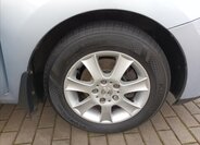 Toyota Auris Hatchback 1,4 l 66 kw