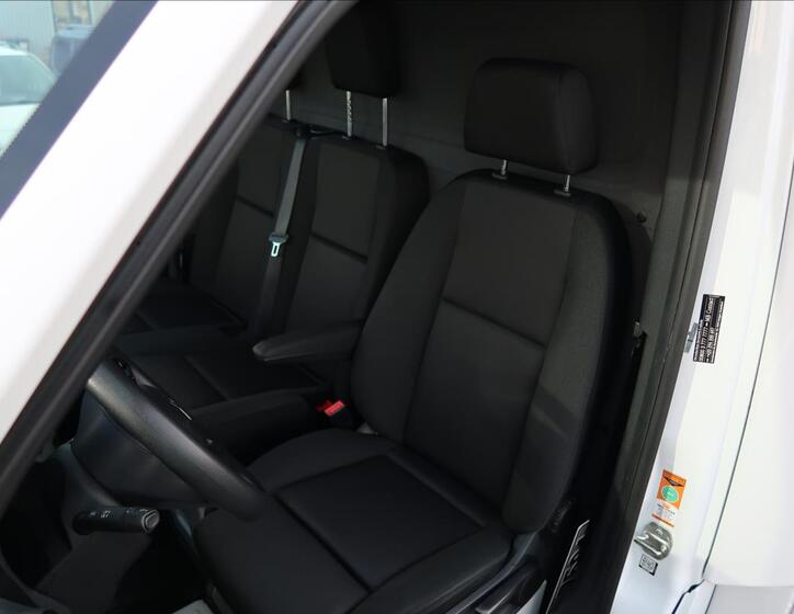 Mercedes-Benz Sprinter 10