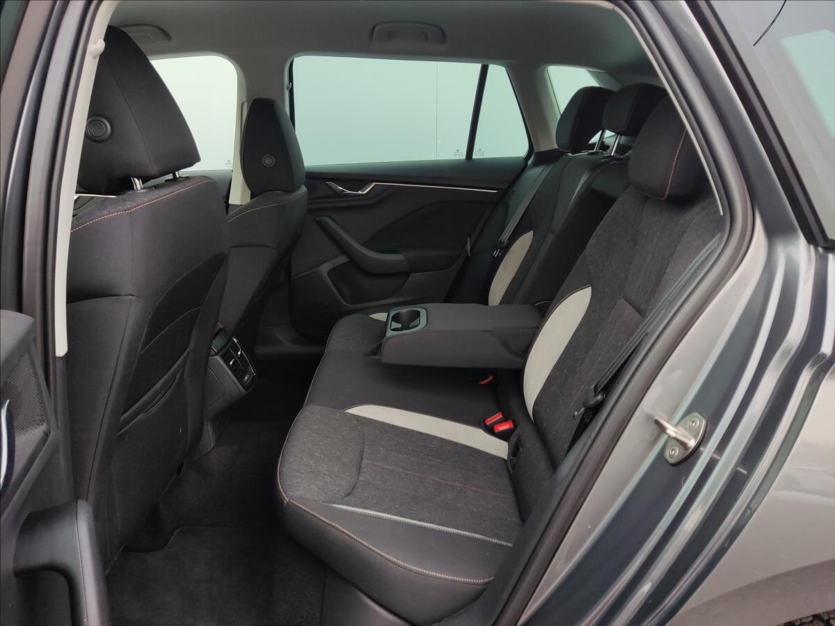 Škoda Kamiq SUV 1,5 l 110 kw