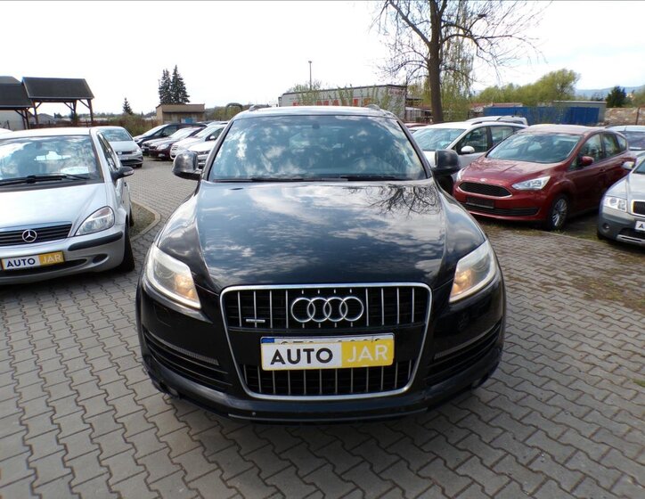 Audi Q7 Kombi 3,0 l 176 kw