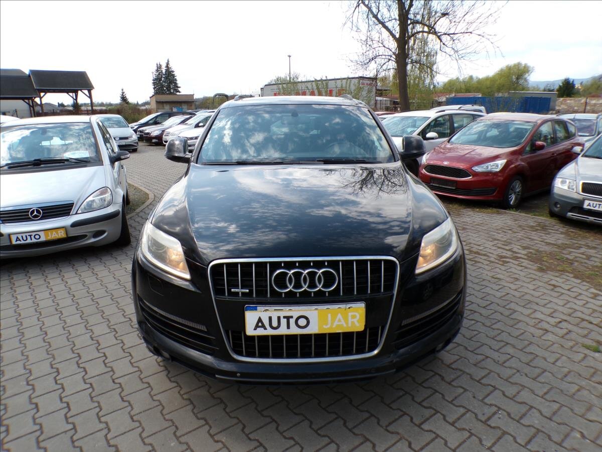 Audi Q7 Kombi 3,0 l 176 kw