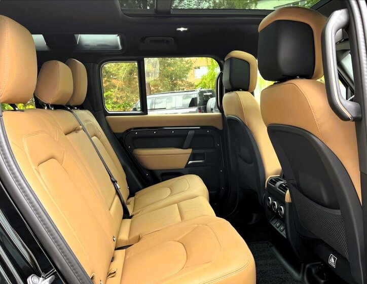 Land Rover Defender SUV / Terénní 5,0 l 313 kw