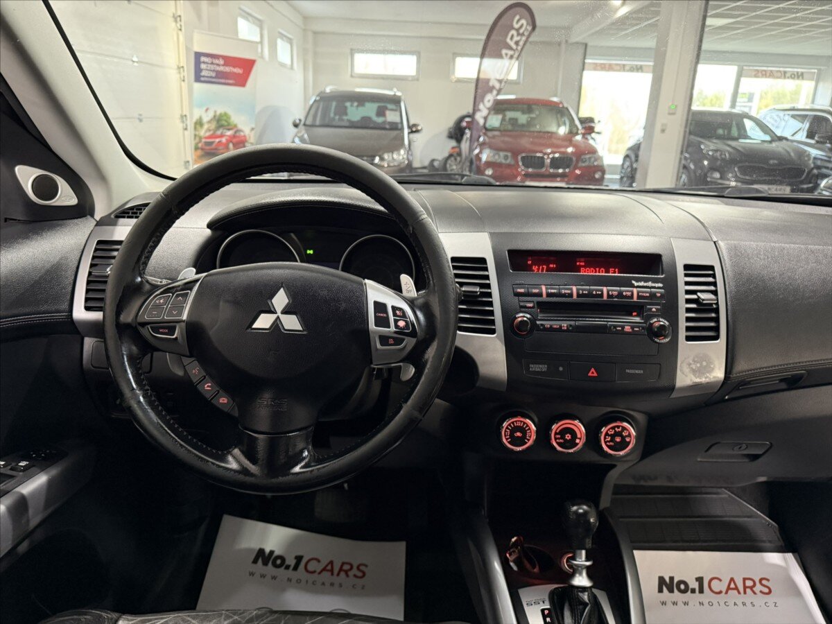 Mitsubishi Outlander SUV / Terénní 2,2 l 115 kw