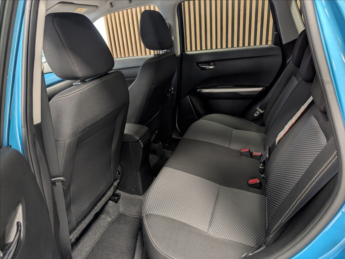 Suzuki Vitara SUV / Terénní 1,4 l 95 kw
