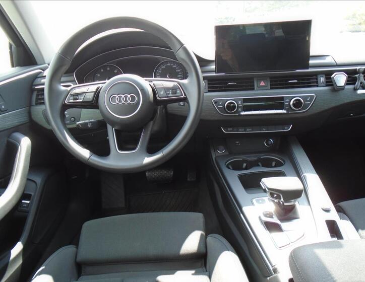 Audi A4 13