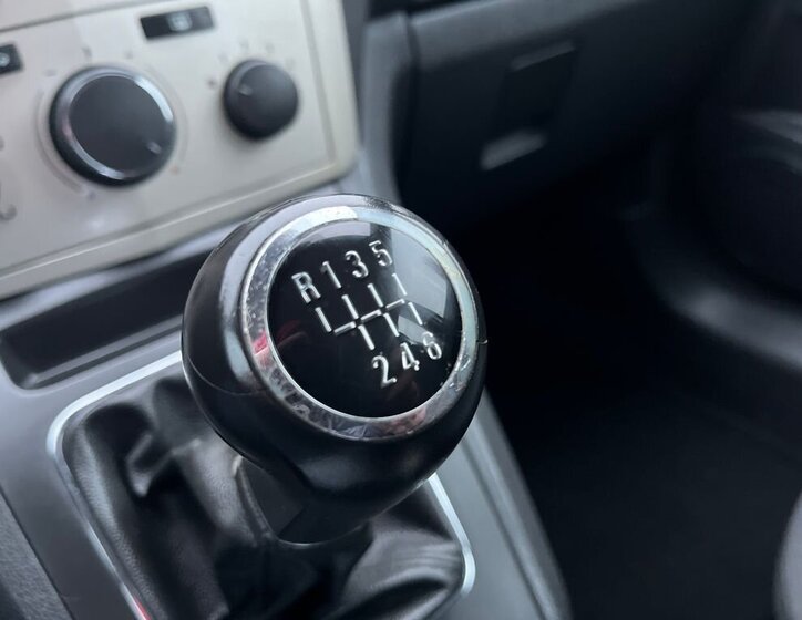 Opel Zafira MPV 1,9 l 88 kw