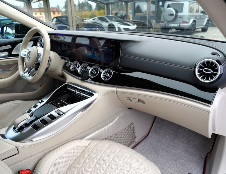 Mercedes-Benz AMG GT Sedan / Limuzína 3,0 l 325 kw