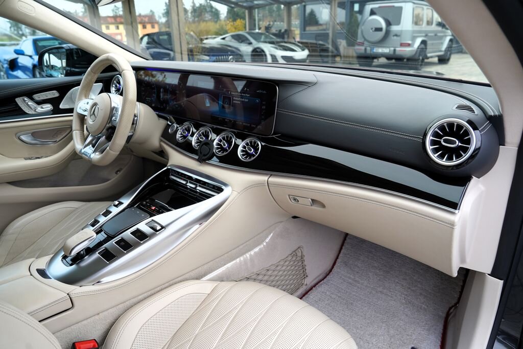 Mercedes-Benz AMG GT Sedan / Limuzína 3,0 l 325 kw