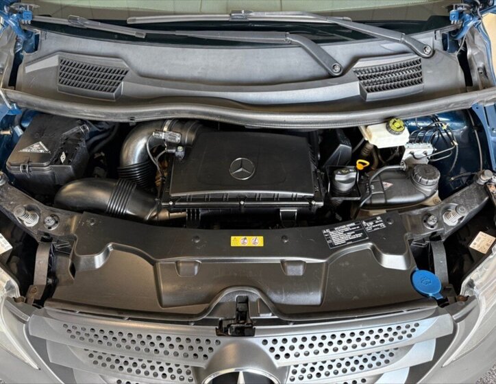 Mercedes-Benz Vito 21