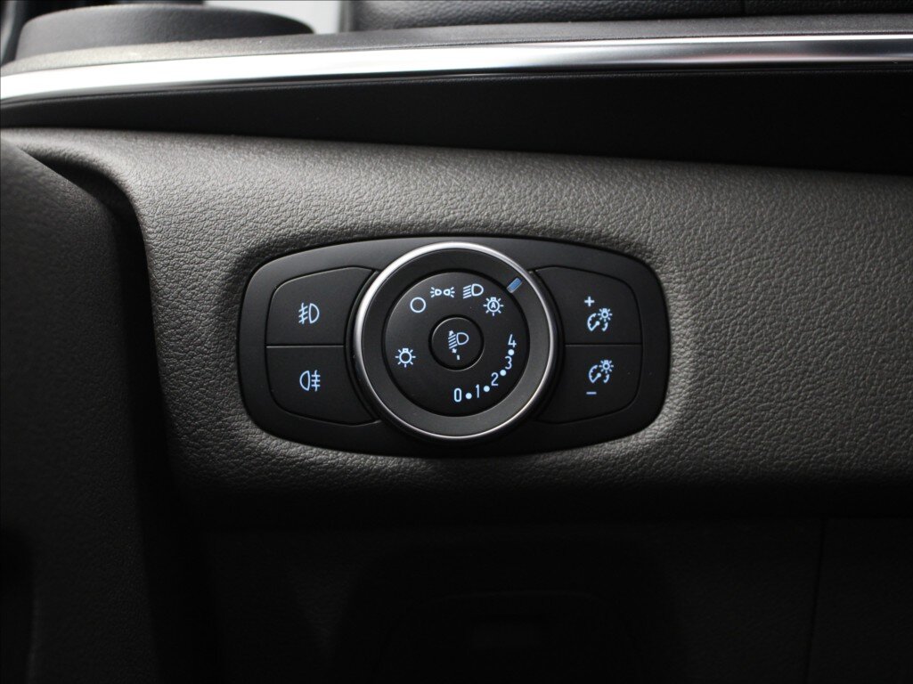 Ford Tourneo Custom MPV 2,0 l 125 kw