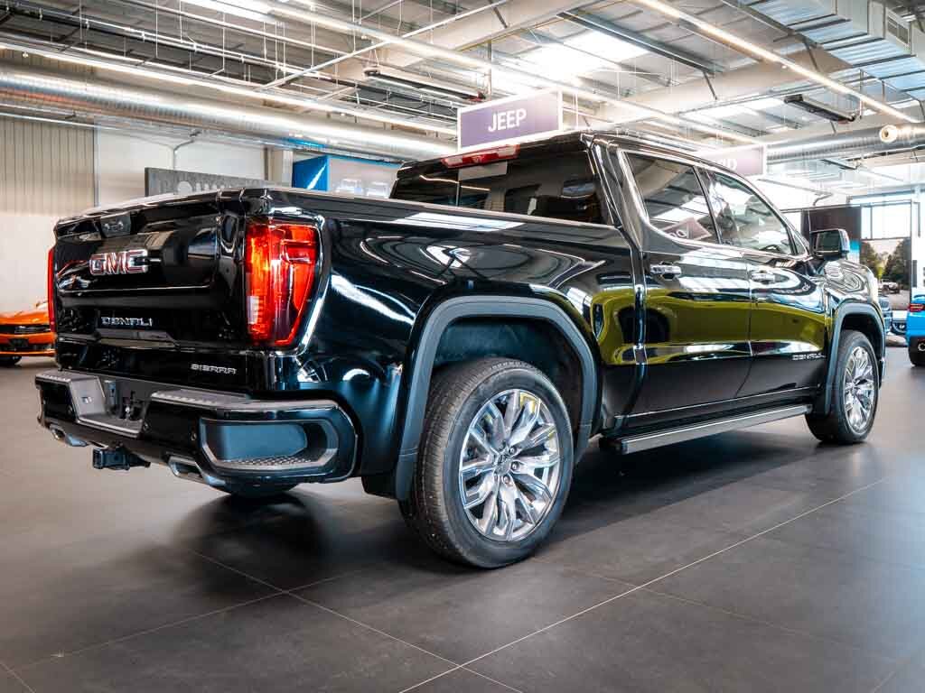 GMC Sierra Pick-up 6,2 l 313 kw