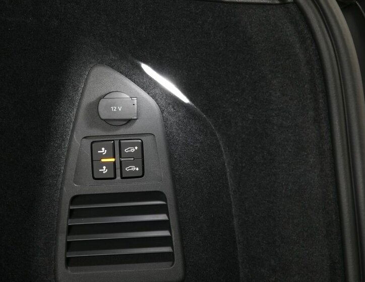 Volkswagen Touareg SUV / Terénní 3,0 l 210 kw