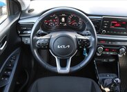 KIA Rio 10