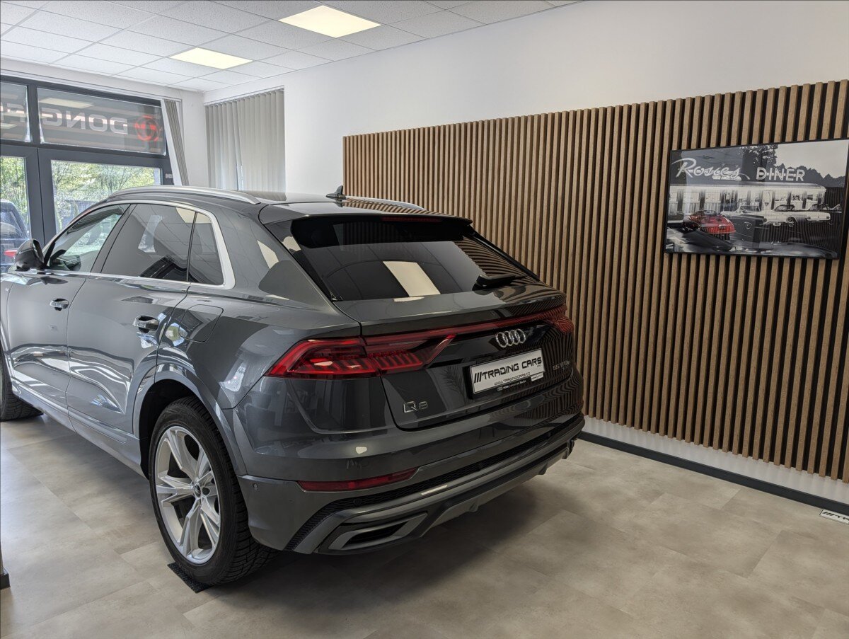 Audi Q8 Hatchback 3,0 l 250 kw