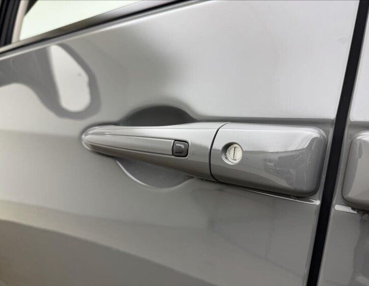 Chrysler Pacifica MPV 3,6 l 214 kw