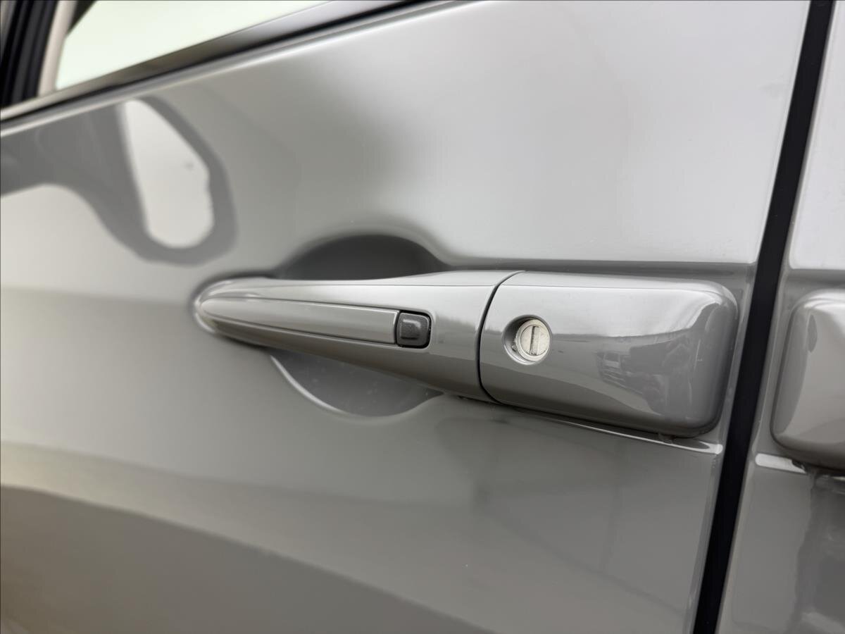 Chrysler Pacifica MPV 3,6 l 214 kw