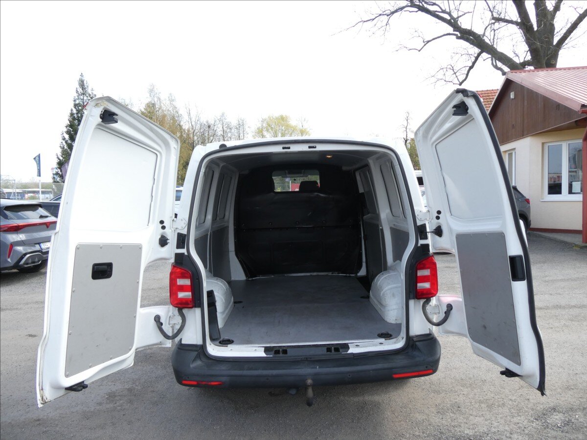 Volkswagen Transporter Skříň 2,0 l 75 kw