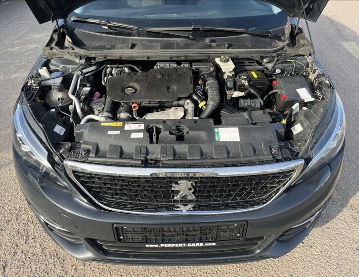 Peugeot 308 Kombi 1,5 l 96 kw