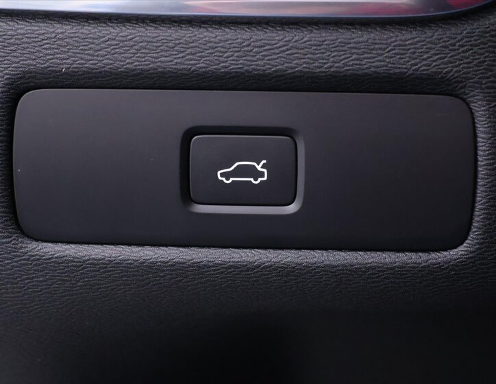 Volvo XC60 SUV / Terénní 2,0 l 173 kw