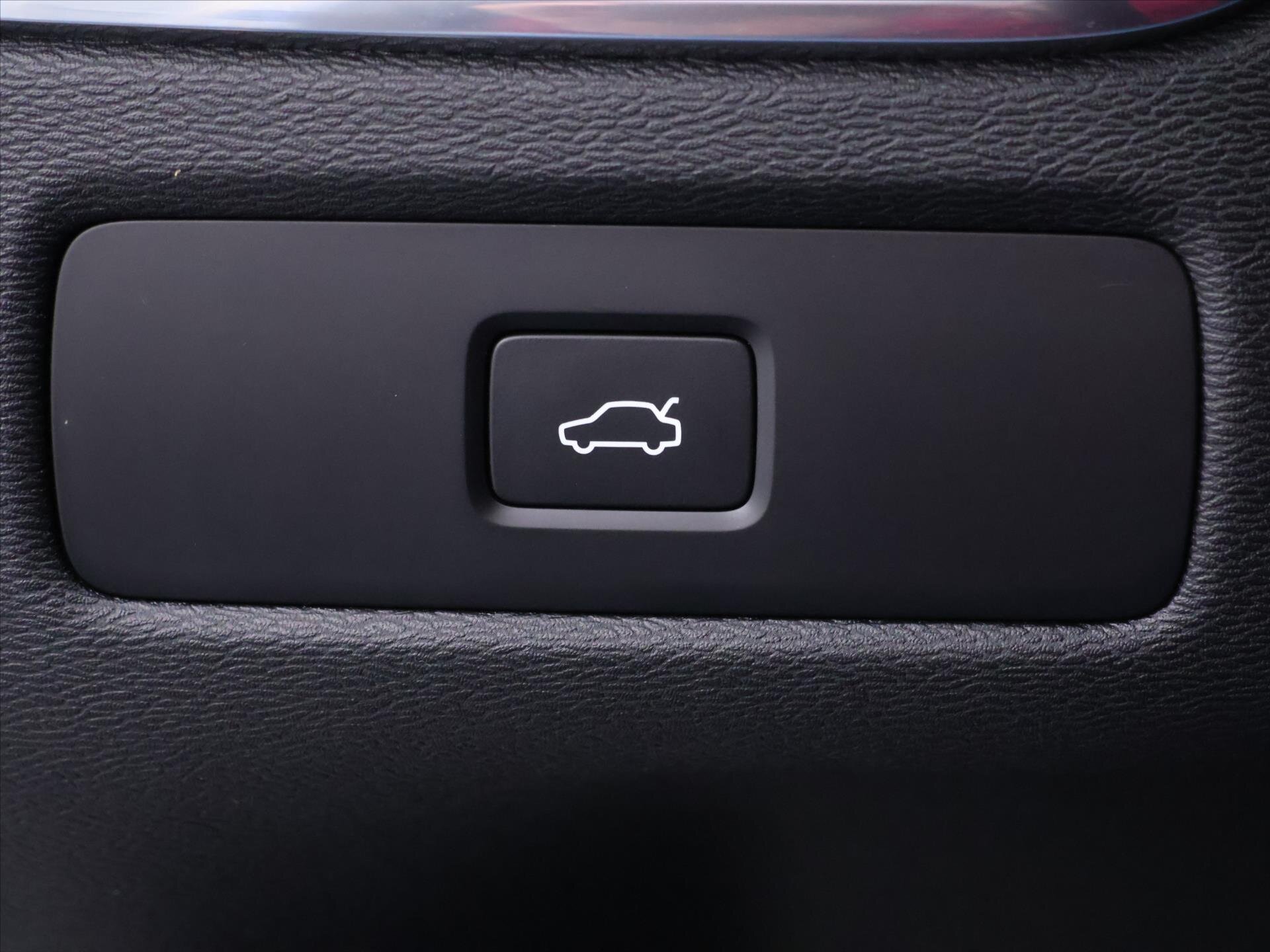 Volvo XC60 SUV / Terénní 2,0 l 173 kw