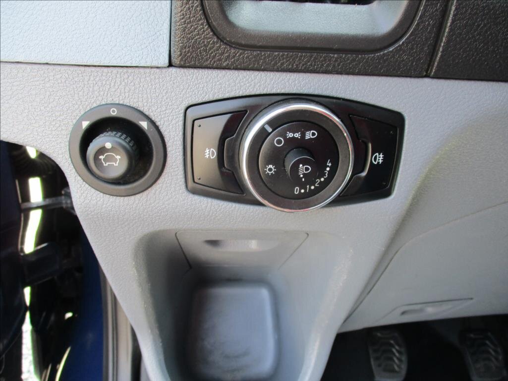 Ford Transit Skříň 2,0 l 96 kw